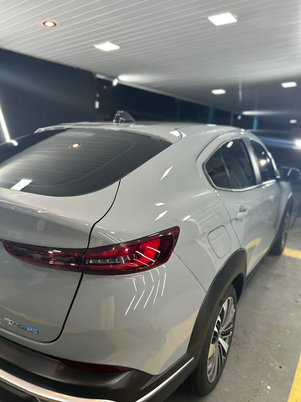 Detalhe da traseira com acabamento renovado